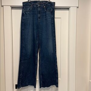 American Eagle Outfitters High-Rise Baggy Wide Leg Jeans - Blue